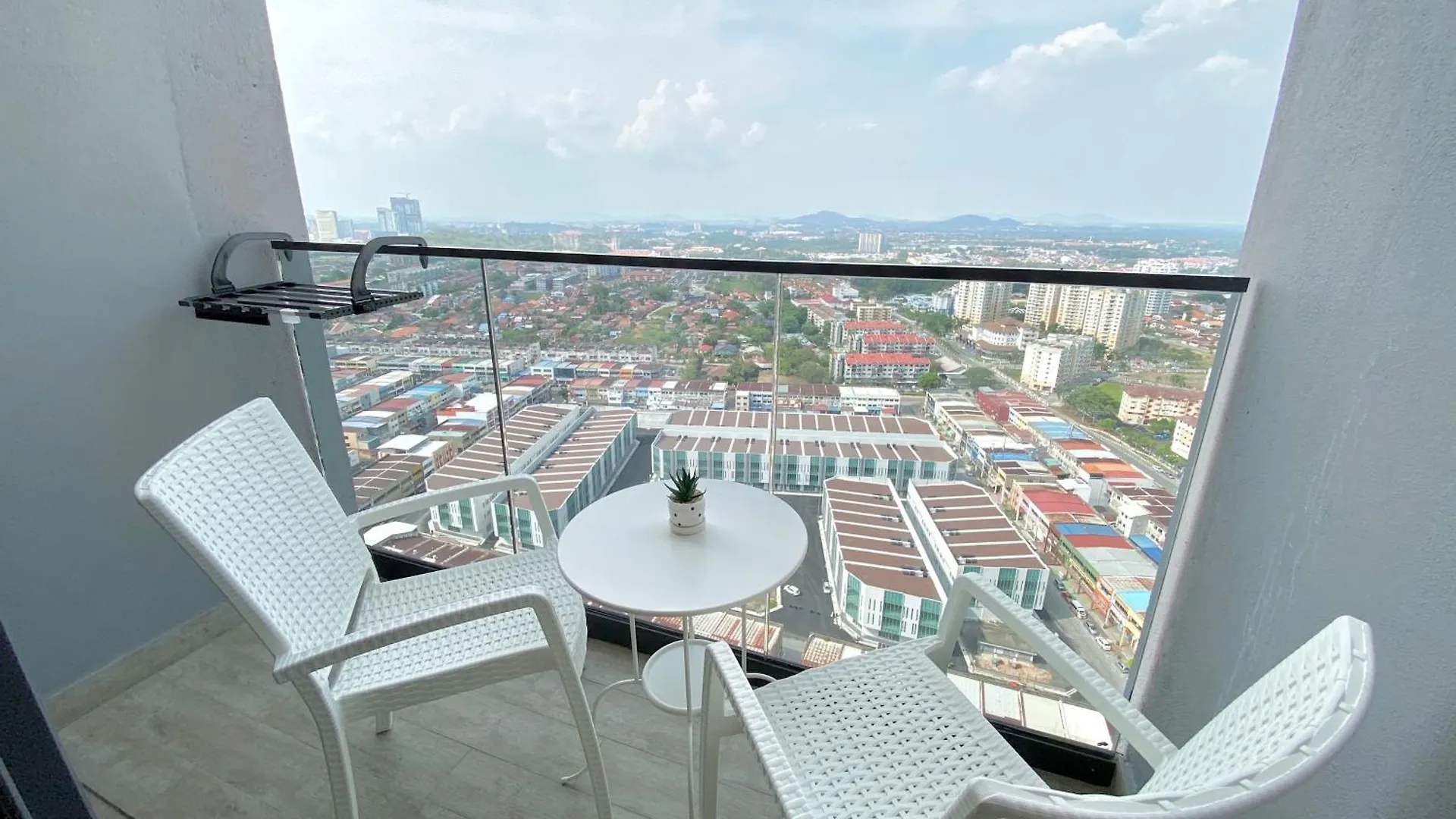 Mw Imperio Residence Studio Suites With Private Bath Tub Malacca Apartment