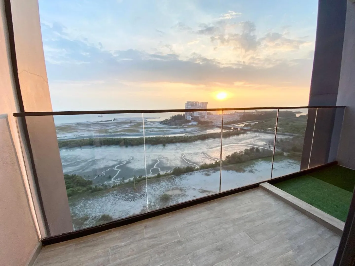 Apartment Mw Imperio Residence Studio Suites With Private Bath Tub Malacca Malaysia
