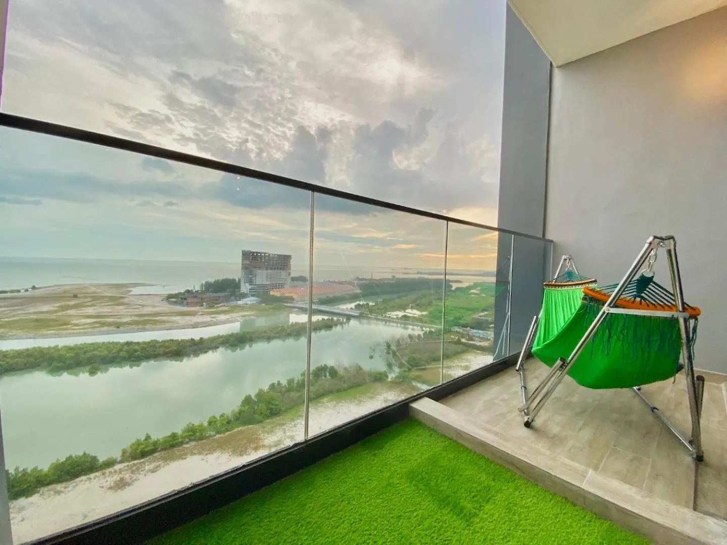Mw Imperio Residence Studio Suites With Private Bath Tub Malacca Apartment
